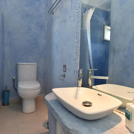 Semesterbostad Yria Paros *