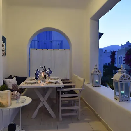 Yria Paros
